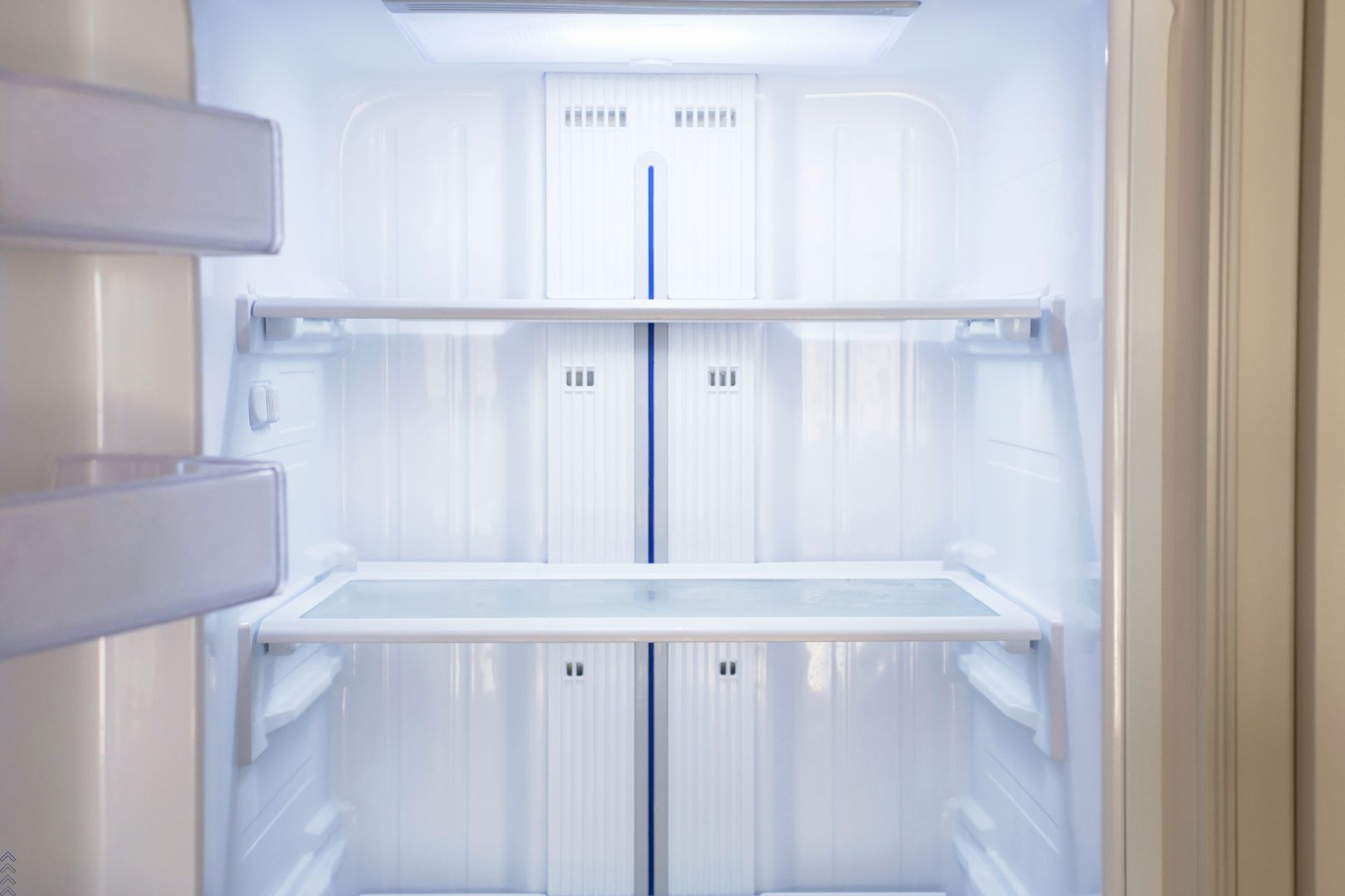 geladeira pinga agua dentro